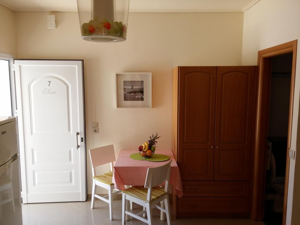 Villa Muses Poros Town Phòng bức ảnh
