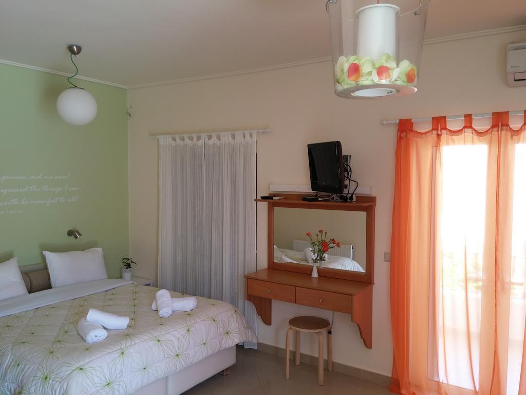 Villa Muses Poros Town Phòng bức ảnh