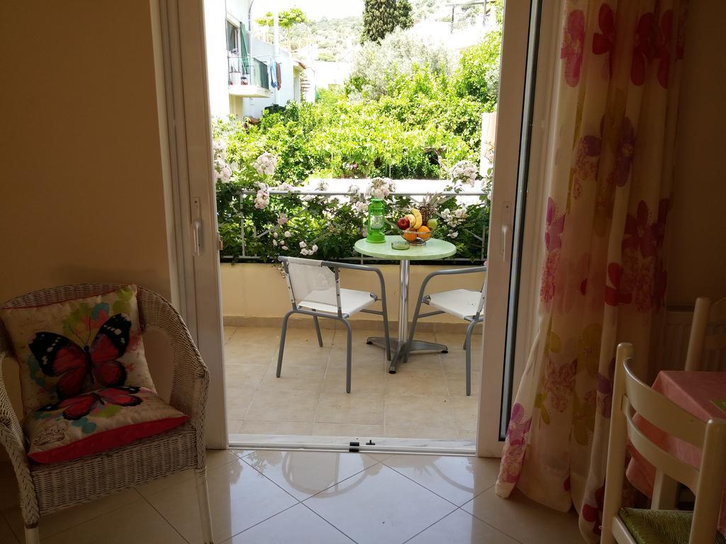 Villa Muses Poros Town Phòng bức ảnh