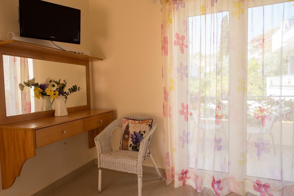 Villa Muses Poros Town Ngoại thất bức ảnh